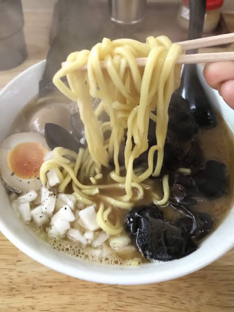 ラーメン並＋きくらげ＋タマネギ＋煮卵トッピング